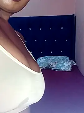 Luciouslips00 online show from 28, 3, 2026