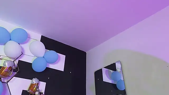 haileycat online show from 4, 10, 2025