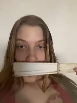 Mandispandis1 online show from 6, 1, 2025