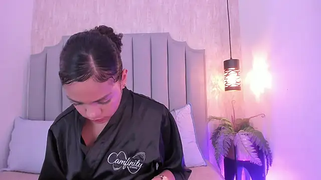 Alahia Baiter online show from 2, 3, 2025