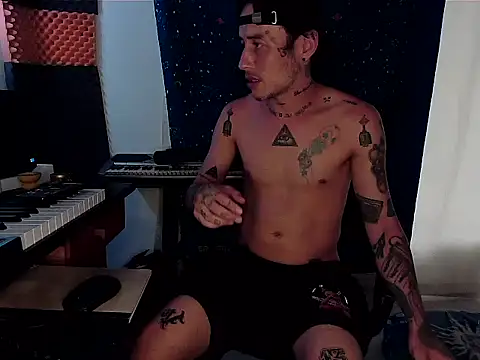 patrik tattoo  online show from 4, 3, 2025