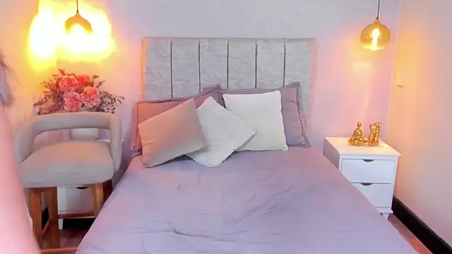 tutu milf online show from 18, 12, 2025