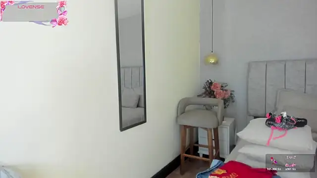 Snapshot of tutu_milf chatting on 14, 6, 2026 tutu milf online show from 14, 6, 2026