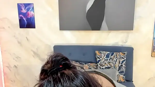 Snapshot of alinabozz1 chatting on 29, 5, 2026 alinabozz1 online show from 29, 5, 2026
