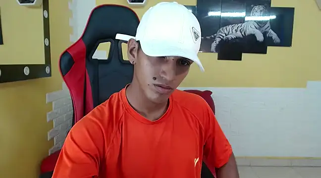 mau elixxx online show from 11, 1, 2025