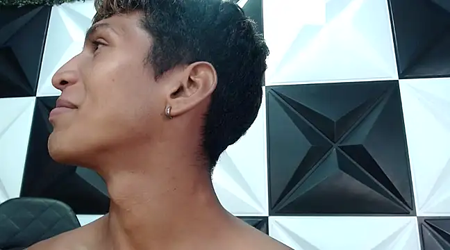 mau elixxx online show from 4, 2, 2025