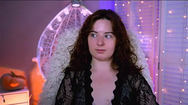 AnnTerry  online show from 30, 10, 2025