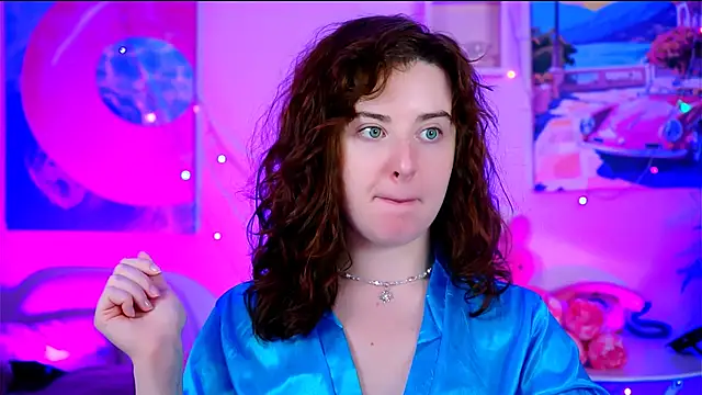 AnnTerry  online show from 4, 10, 2025