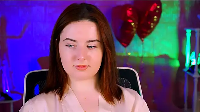 AnnTerry  online show from 8, 3, 2025