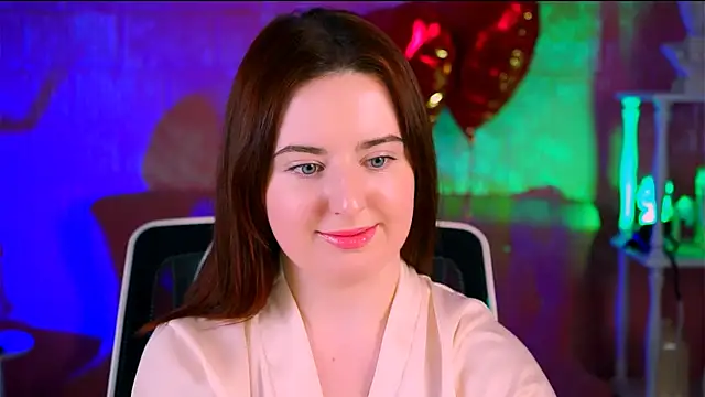 AnnTerry  online show from 8, 3, 2025