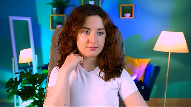 AnnTerry  online show from 14, 11, 2025