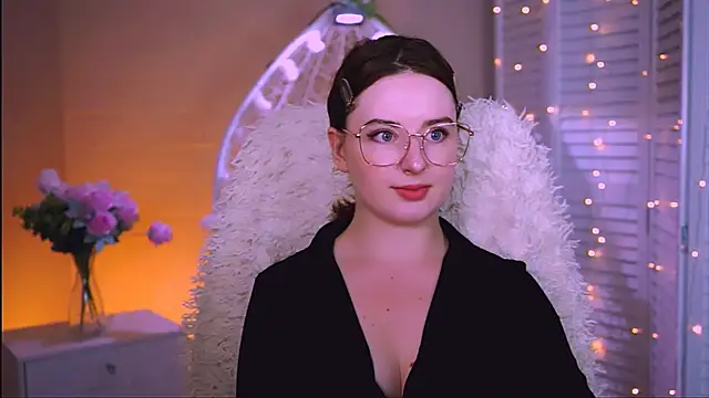 AnnTerry  online show from 3, 10, 2025