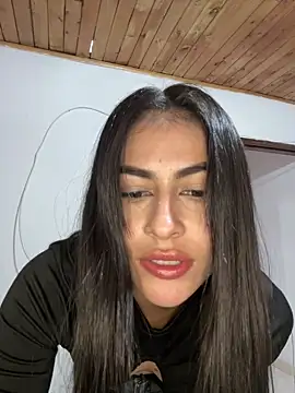 emilie xx  online show from 12, 10, 2025