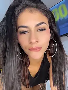 emilie xx  online show from 10, 5, 2026
