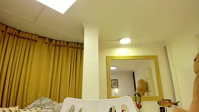 Charlottee Brown2 online show from 16, 11, 2025