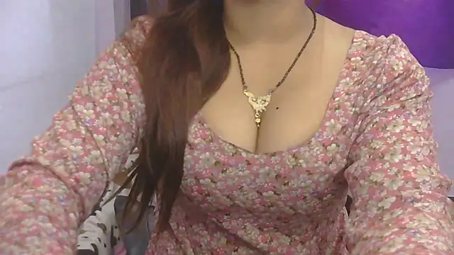 cutie-taara online show from 23, 9, 2025