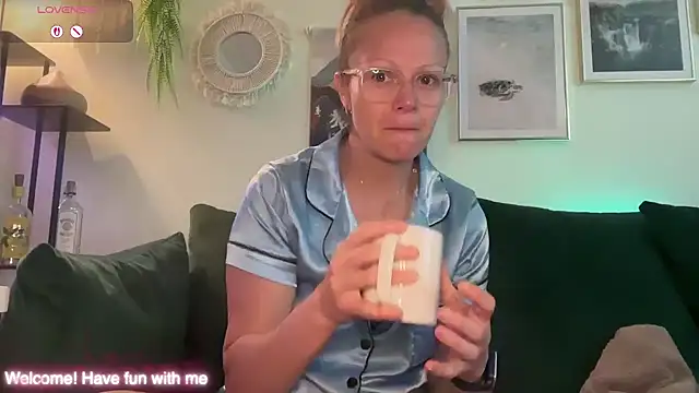 MelodyRoseUk online show from 19, 5, 2026