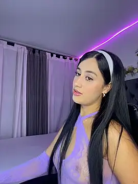 Amiirra  online show from 15, 11, 2025