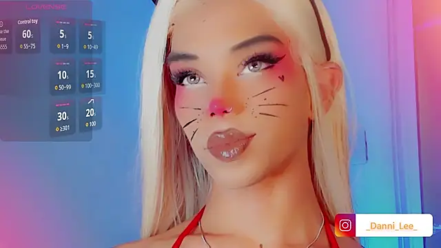 DanniLee  online show from 31, 10, 2025