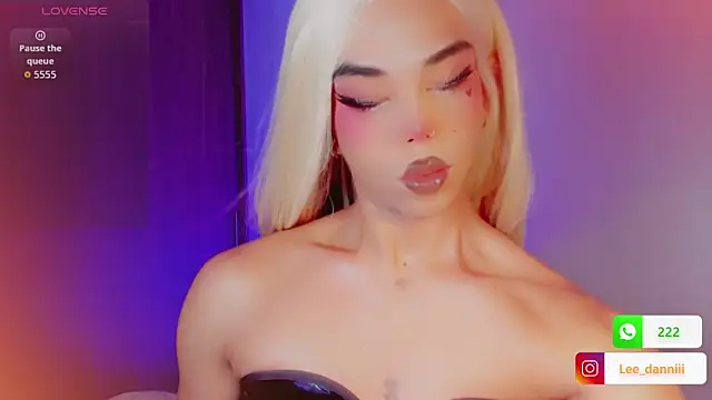 DanniLee  online show from 15, 2, 2026