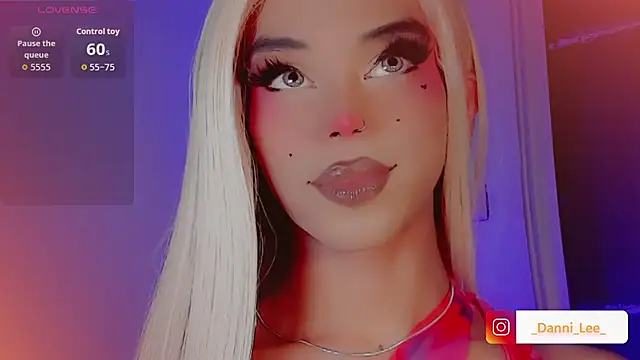 DanniLee  online show from 2, 12, 2025