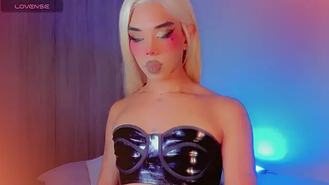 DanniLee  online show from 17, 5, 2026