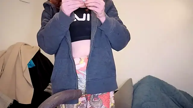 ENGLISHEMILY 69 online show from 22, 12, 2025