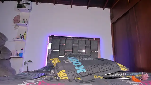 Snapshot of Carol_M8 chatting on 19, 9, 2025 Carol M8 online show from 19, 9, 2025