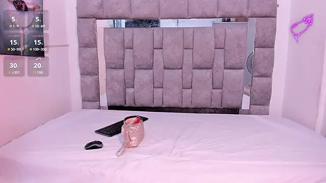 zulyjones online show from 4, 10, 2025