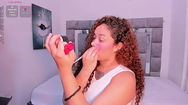 zulyjones online show from 3, 10, 2025