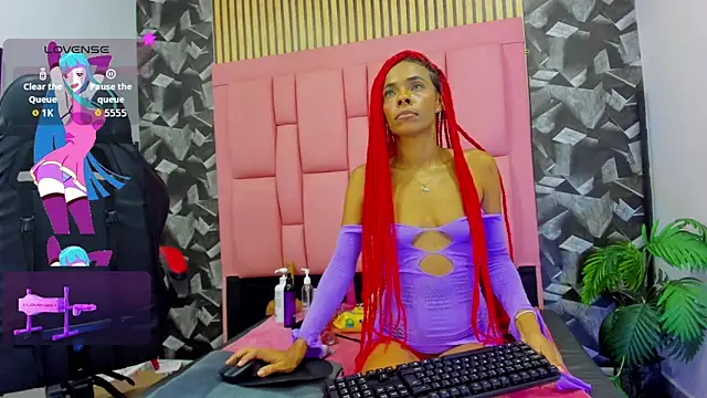 Brithanyslim online show from 28, 4, 2026