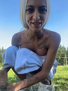 mrs skinny goddess online show from 3, 5, 2026