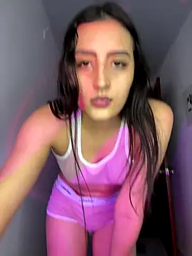 EmySofia online show from 18, 12, 2025