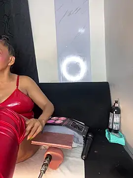 chiquimaturesexy online show from 28, 3, 2026