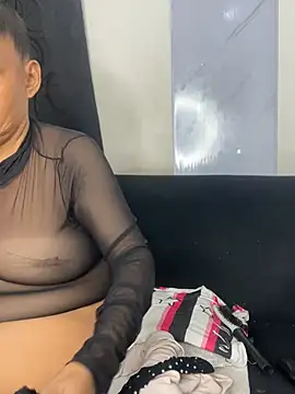 chiquimaturesexy online show from 11, 4, 2026