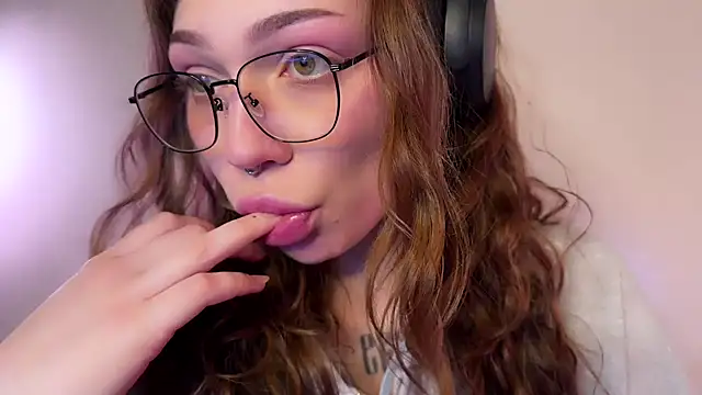 PaulaPratt online show from 12, 1, 2025