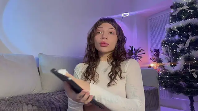 PaulaPratt online show from 22, 12, 2025