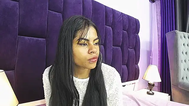 SaraFlores online show from 19, 12, 2024