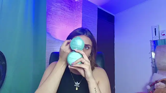 dakota Robbins  online show from 23, 11, 2025