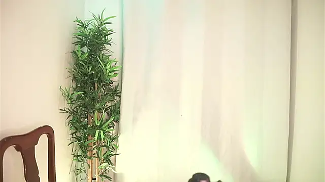 Snapshot of Tony_Wylie chatting on 28, 6, 2026 Tony Wylie online show from 28, 6, 2026