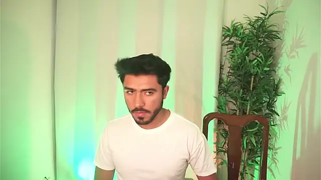 Snapshot of Tony_Wylie chatting on 24, 2, 2026 Tony Wylie online show from 24, 2, 2026