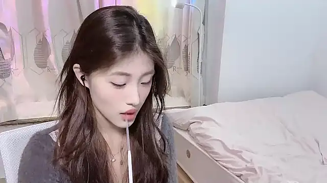 Snapshot of Vania-818- chatting on 11, 1, 2025 Vania-818- online show from 11, 1, 2025