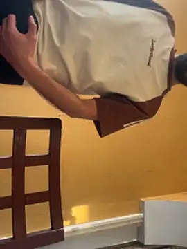 Snapshot of djtimka chatting on 18, 12, 2025 djtimka online show from 18, 12, 2025