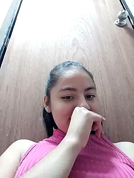 Snapshot of emily_conejita_sexy chatting on 4, 12, 2024 emily conejita sexy online show from 4, 12, 2024