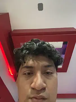 Snapshot of YoElMasHot chatting on 1, 4, 2026 YoElMasHot online show from 1, 4, 2026