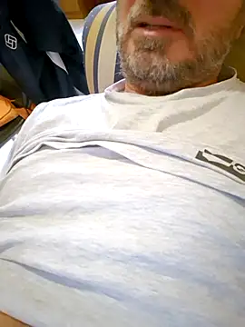 1talianBeutifulCock online show from 19, 2, 2025