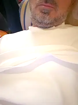 Snapshot of 1talianBeutifulCock chatting on 3, 3, 2026 1talianBeutifulCock online show from 3, 3, 2026