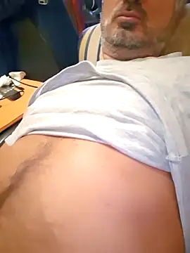 1talianBeutifulCock online show from 17, 10, 2025