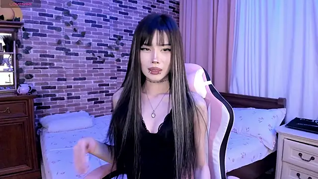 Velvetsky 1 online show from 17, 11, 2025