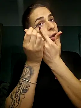 perla97 online show from 9, 11, 2025